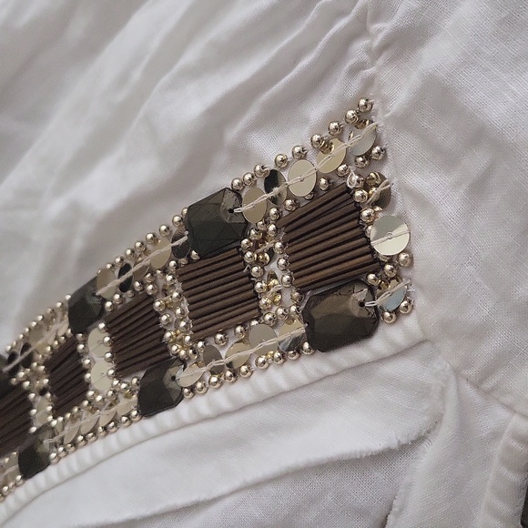 Banana Republic White XS Line Blouse with Gold & Bronze Embellishments - Picture 2 of 4